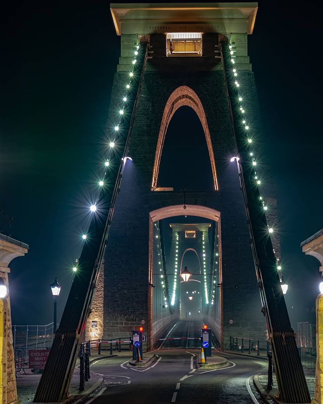 Clifton Suspension Bridge at night